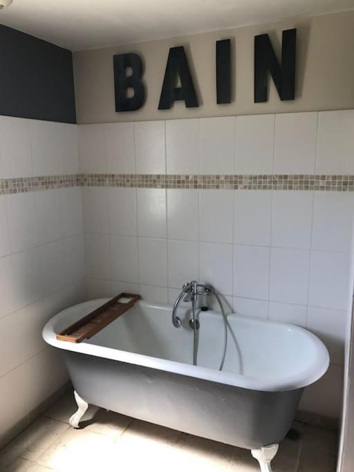 Maison Vendeenne A 5 Min Du Bord De Mer Saint-Hilaire-la-Foret Ngoại thất bức ảnh
